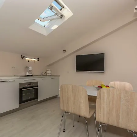 Hrast Apartmán
